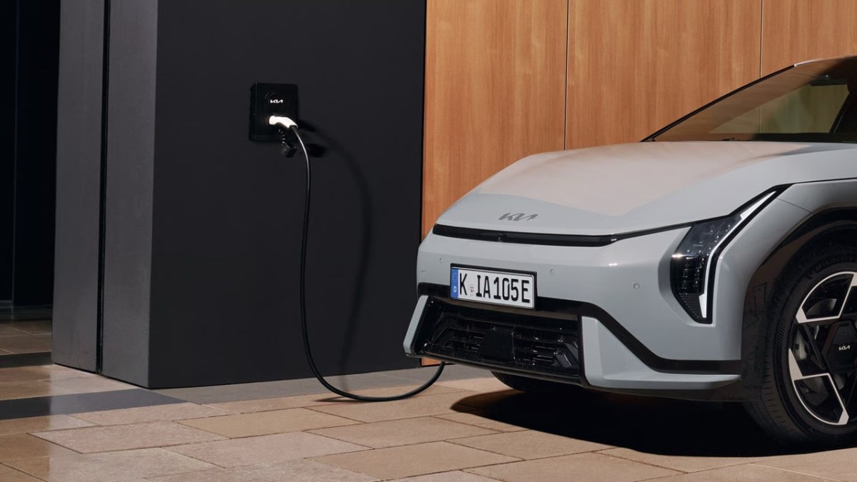 Kia EV4