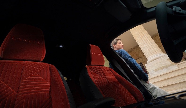 Lancia Ypsilon
