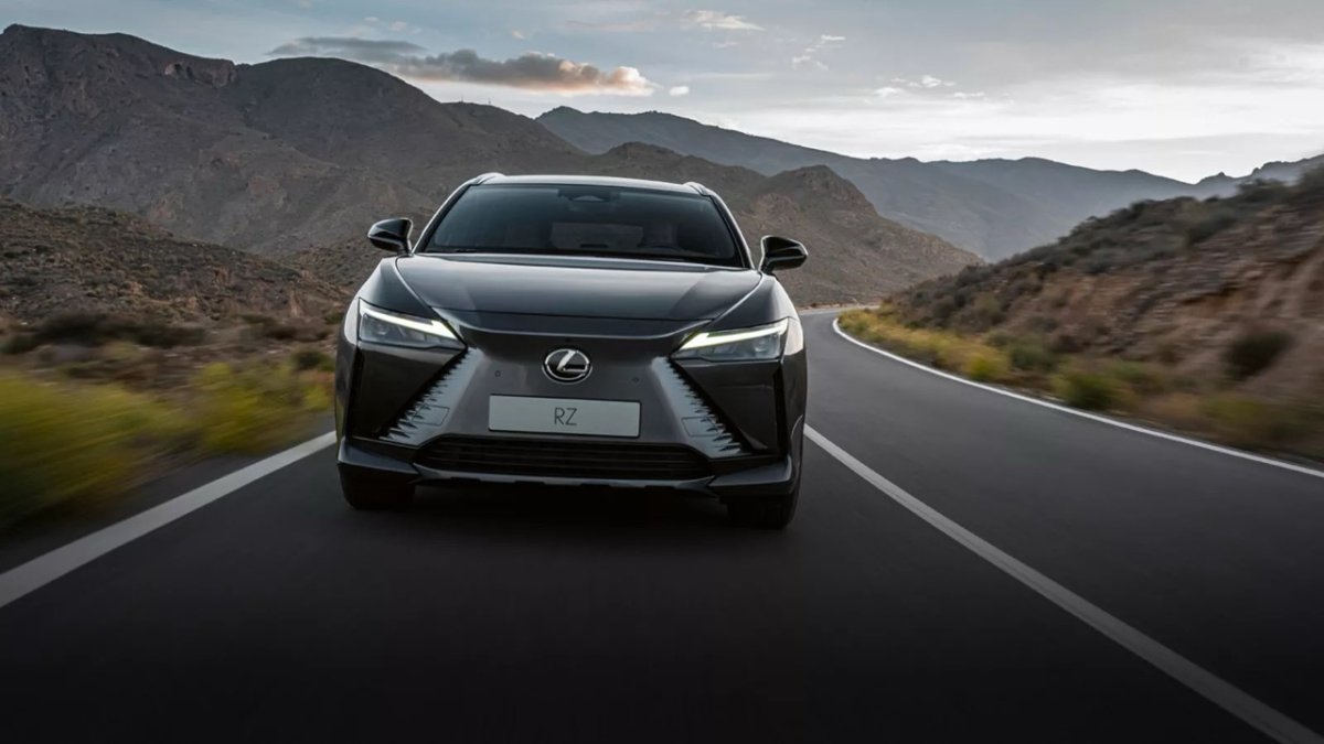Lexus RZ