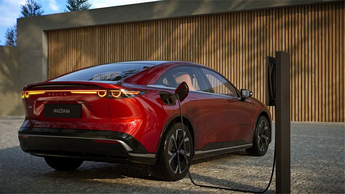 Mazda Mazda6e